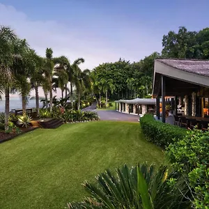 Trinity Beach Palace Luxury Estate By Belle Escapes Trinity Beach